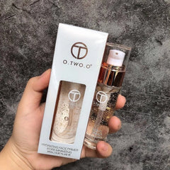 O.TWO.O Hydrating & Pore Minimizing Primer