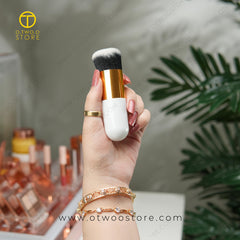O.TWO.O Fluffy Brush