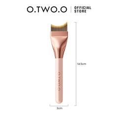 O.TWO.O Ultra-Thin Foundation Brush