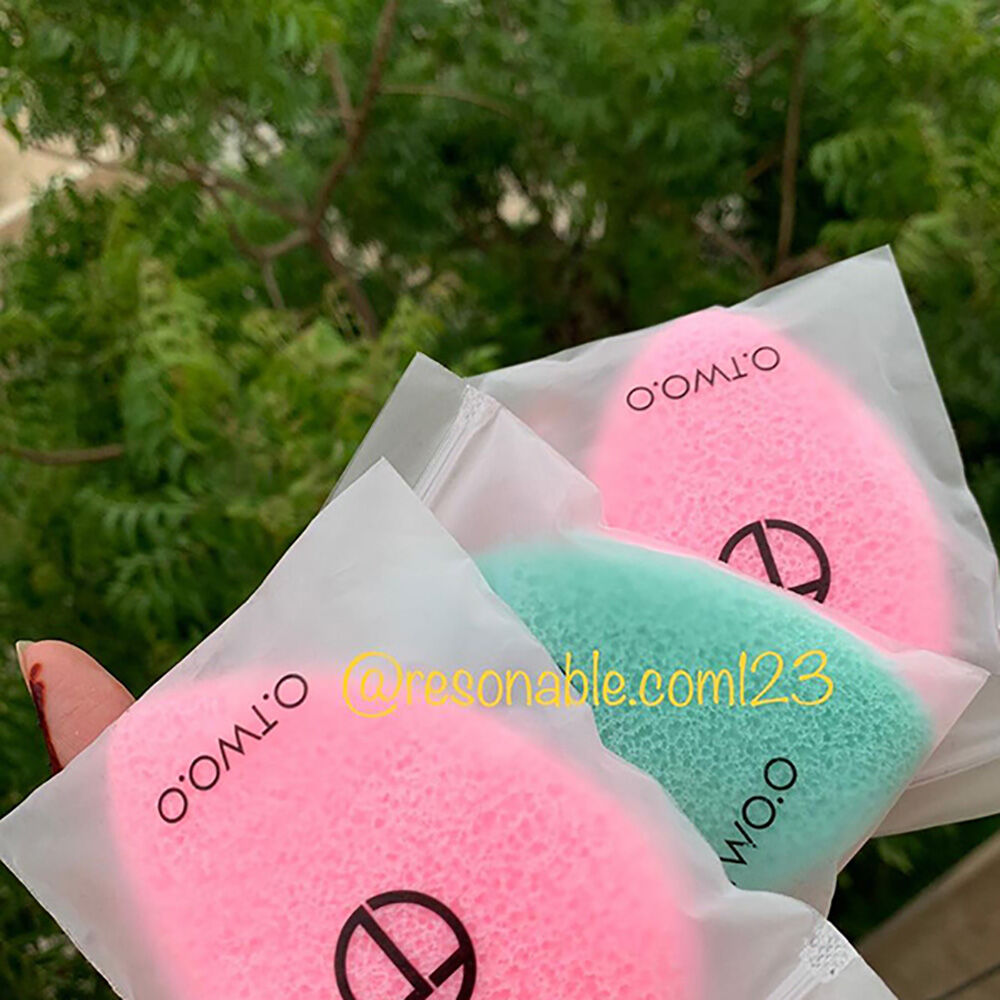 O.TWO.O Pocket Cleansing Sponge