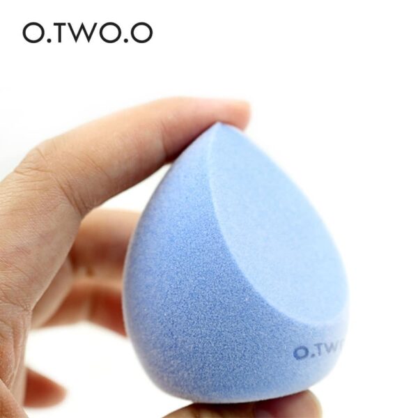 O.TWO.O  Soft & Smooth Microfiber Beauty Blender  Blue
