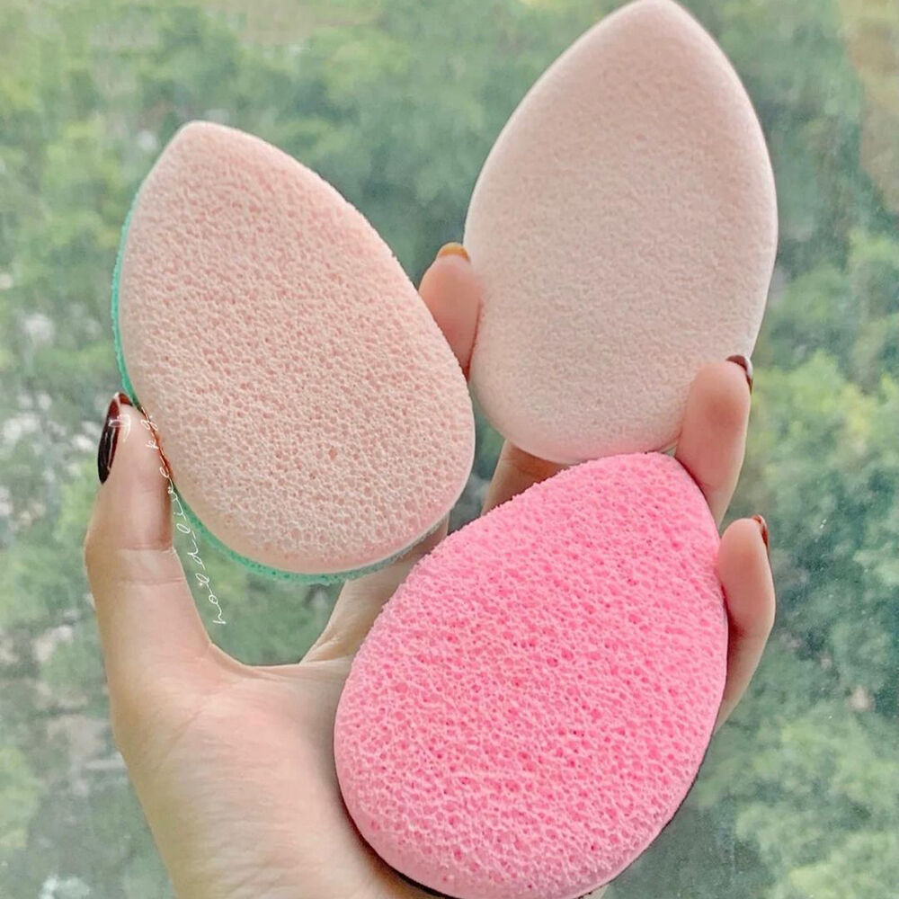 O.TWO.O Pocket Cleansing Sponge